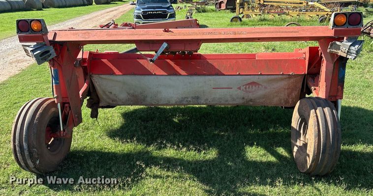 image for item DX8008 Kuhn GMD313TG disc mower