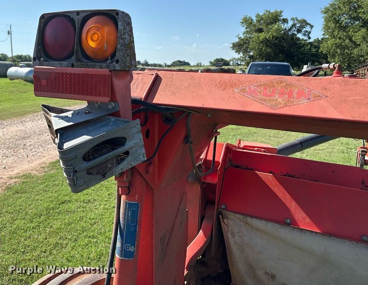 image for item DX8008 Kuhn GMD313TG disc mower