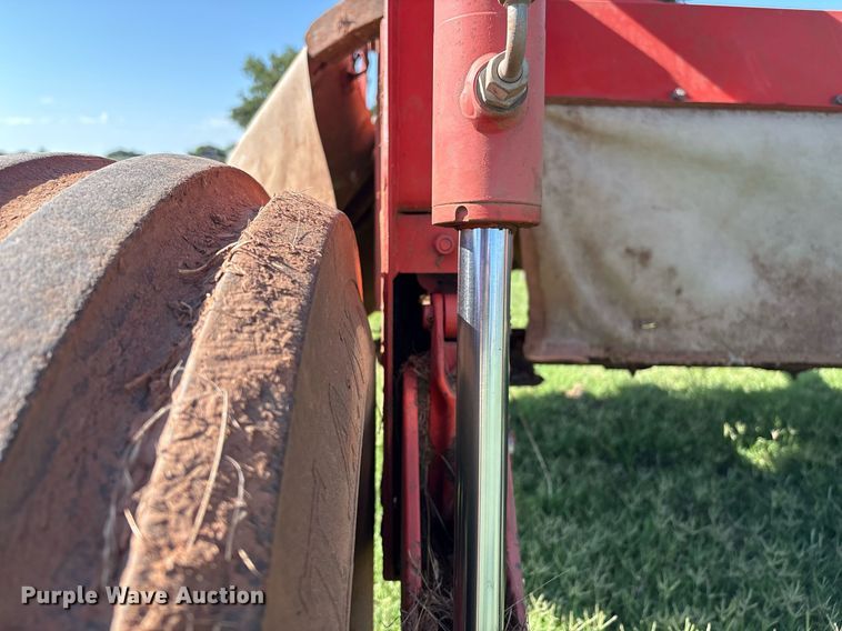 image for item DX8008 Kuhn GMD313TG disc mower