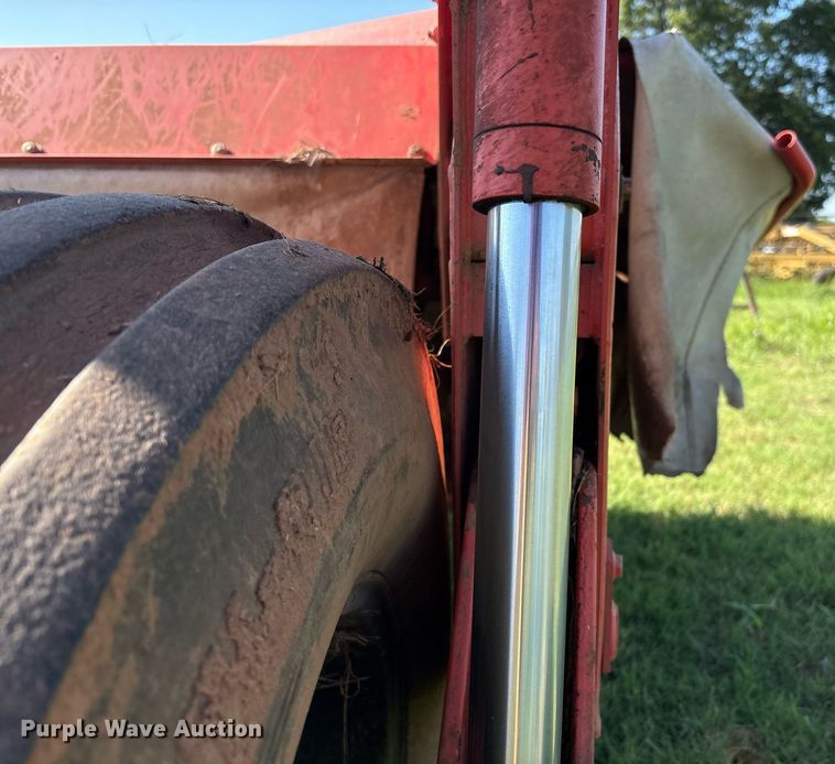 image for item DX8008 Kuhn GMD313TG disc mower