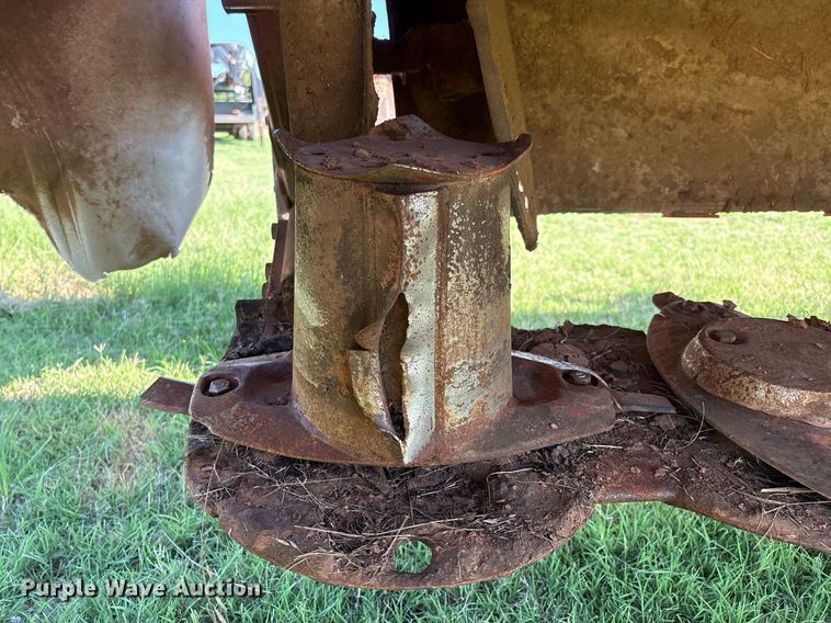 image for item DX8008 Kuhn GMD313TG disc mower