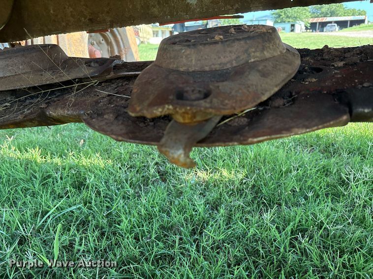 image for item DX8008 Kuhn GMD313TG disc mower