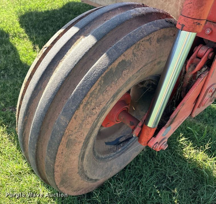 image for item DX8008 Kuhn GMD313TG disc mower