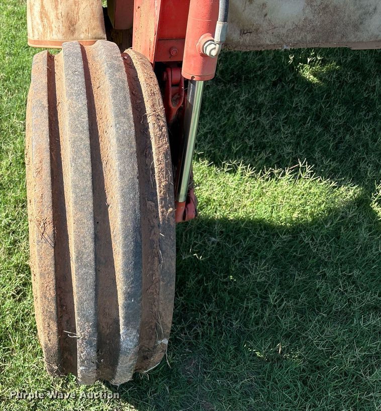 image for item DX8008 Kuhn GMD313TG disc mower