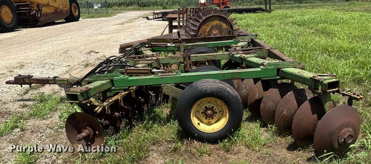 image for item DY0274 John Deere 1630 disk