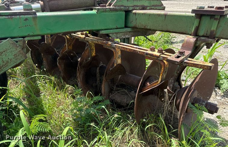 image for item DY0274 John Deere 1630 disk