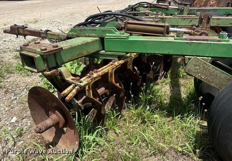 image for item DY0274 John Deere 1630 disk