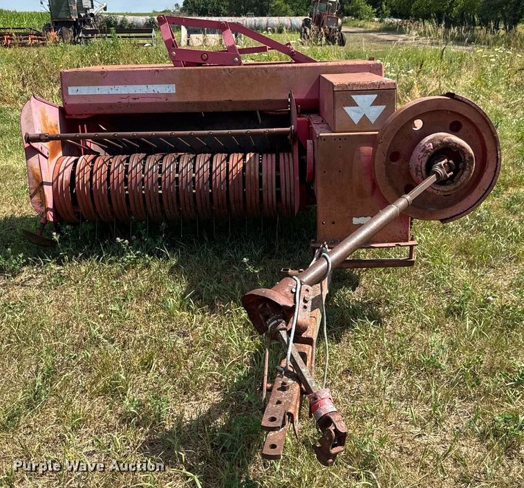image for item DY0300 Massey Ferguson 12 small square baler
