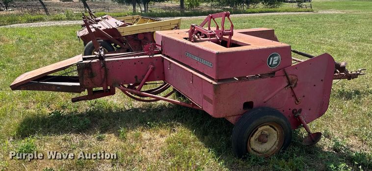 image for item DY0300 Massey Ferguson 12 small square baler