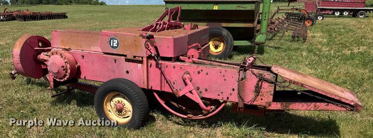 image for item DY0300 Massey Ferguson 12 small square baler