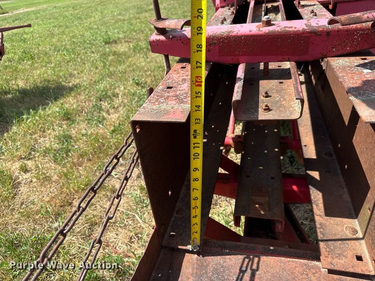 image for item DY0300 Massey Ferguson 12 small square baler