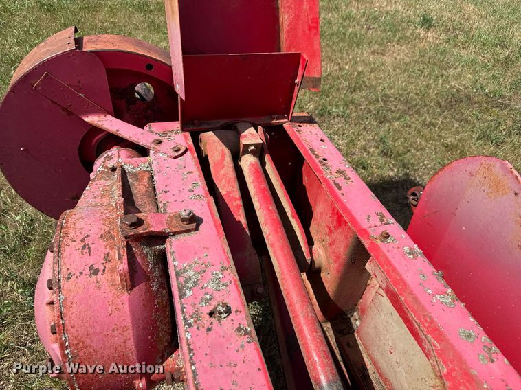 image for item DY0300 Massey Ferguson 12 small square baler