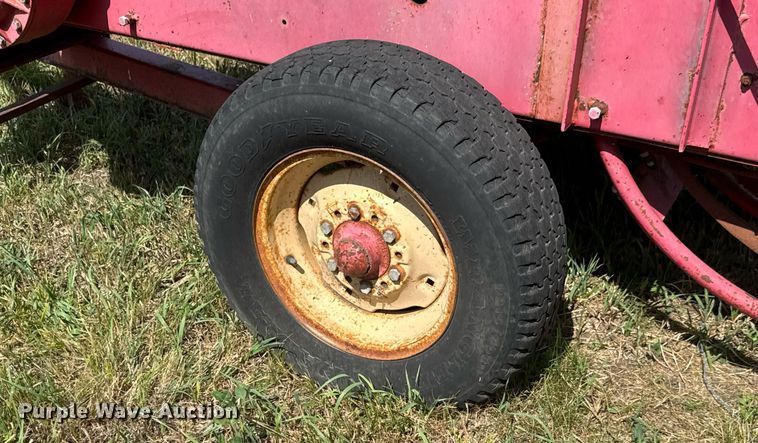 image for item DY0300 Massey Ferguson 12 small square baler