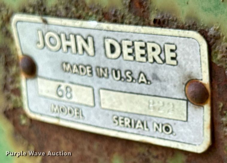 image for item DY0301 John Deere 68 gravity wagon