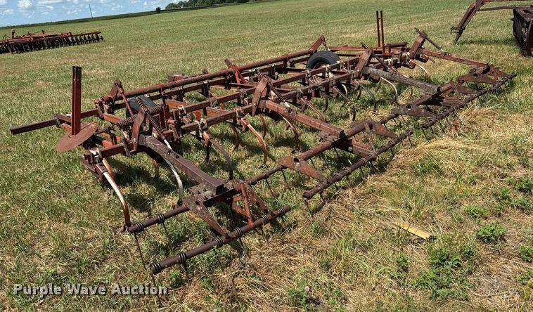 image for item DY0302 International field cultivator