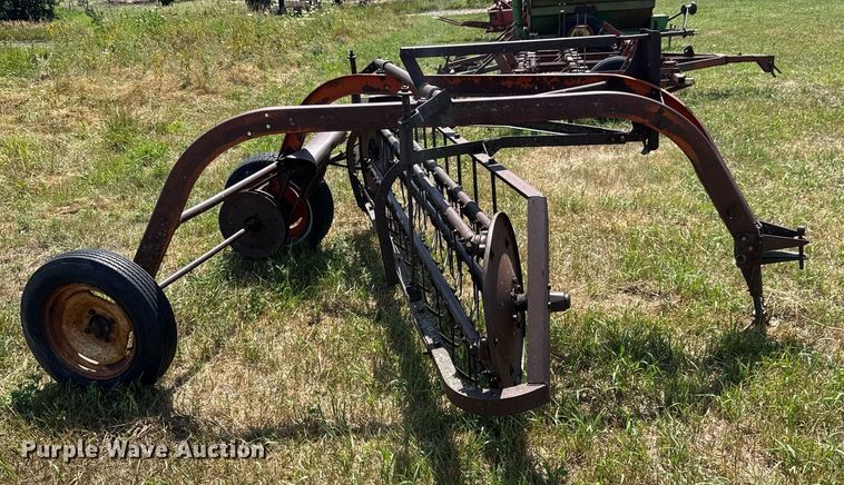 image for item DY0303 New Idea 403 Hay rake