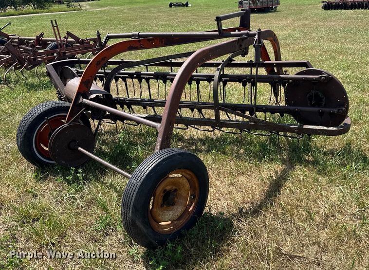 image for item DY0303 New Idea 403 Hay rake