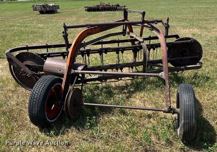 image for item DY0303 New Idea 403 Hay rake