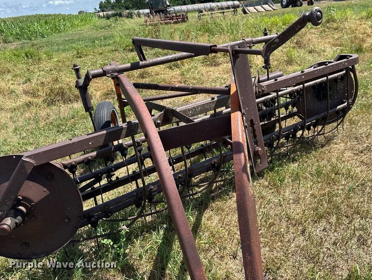 image for item DY0303 New Idea 403 Hay rake