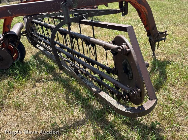 image for item DY0303 New Idea 403 Hay rake