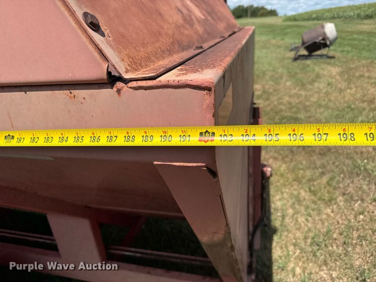 image for item DY0306 Gehl Scavenger II 315 Manure spreader