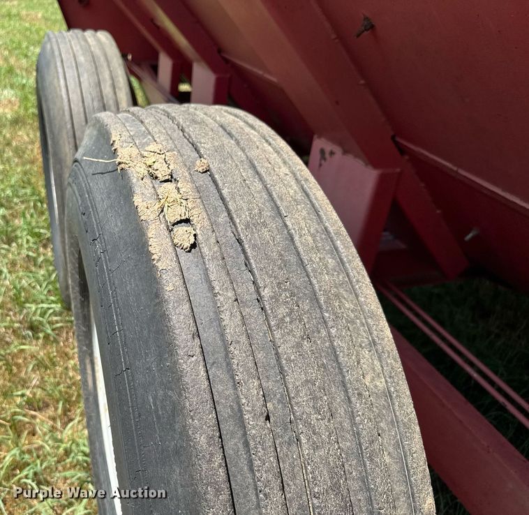 image for item DY0306 Gehl Scavenger II 315 Manure spreader