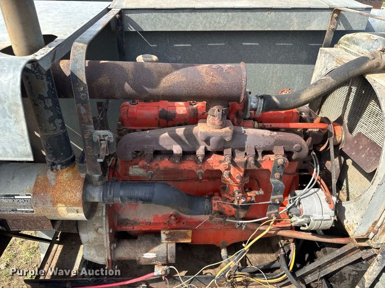 image for item DY0308 Gleaner F combine