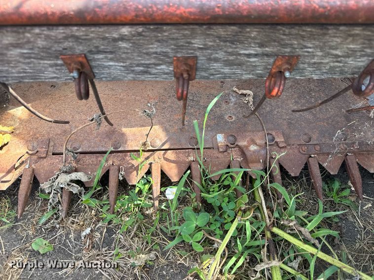 image for item DY0308 Gleaner F combine