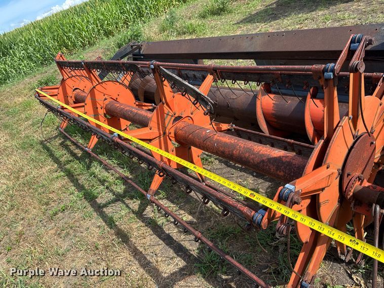 image for item DY0308 Gleaner F combine