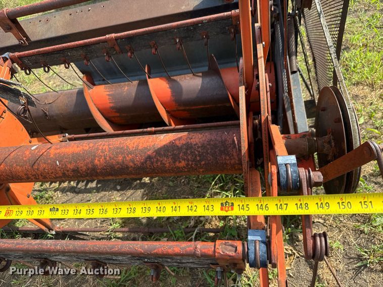 image for item DY0308 Gleaner F combine