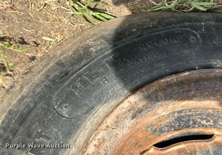 image for item DY0308 Gleaner F combine