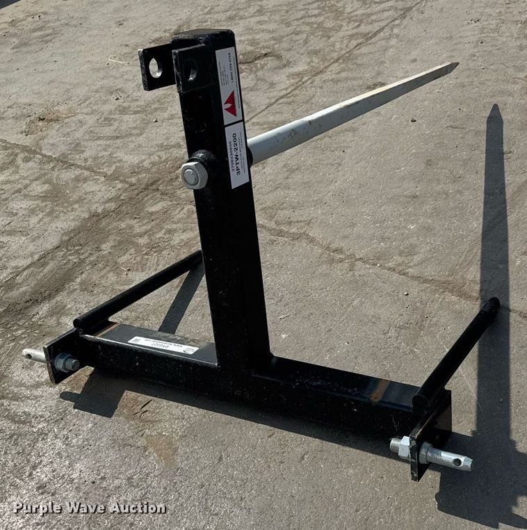 image for item DY0327 Tri-L 3PTW-2200 bale spear