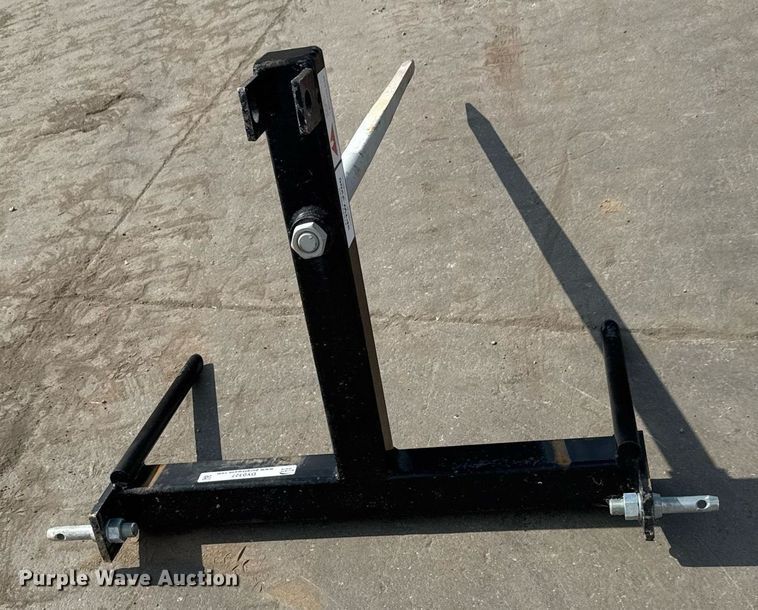 image for item DY0327 Tri-L 3PTW-2200 bale spear