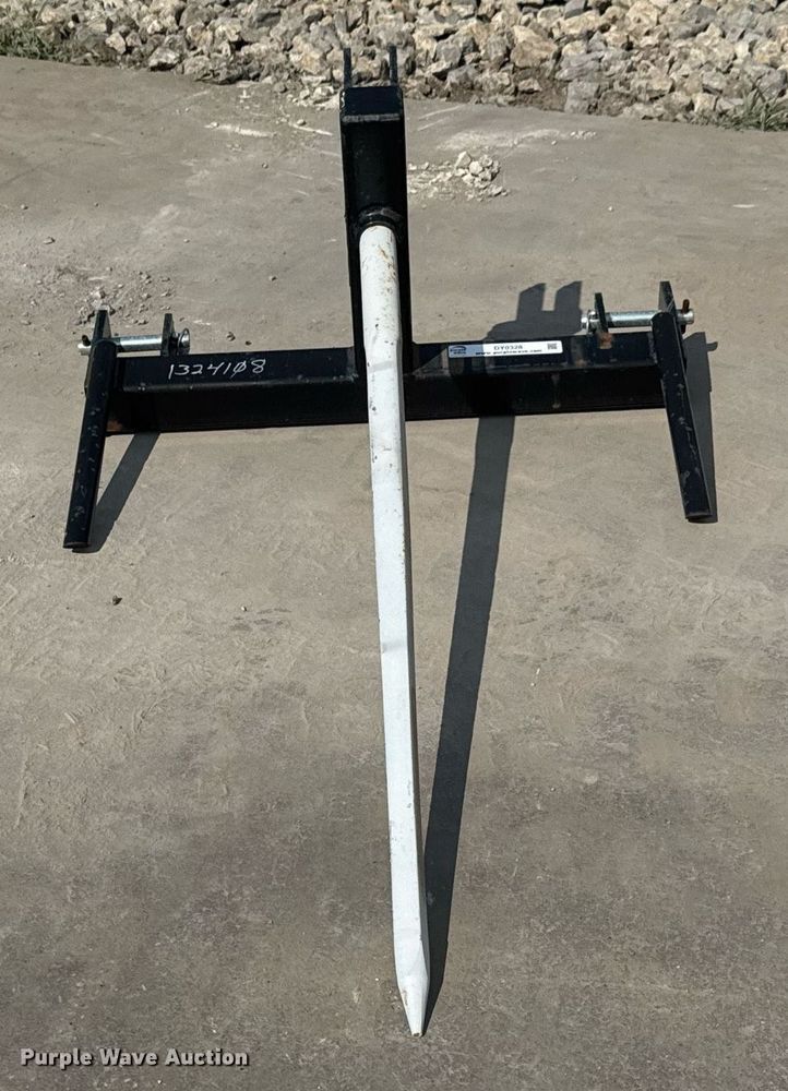 image for item DY0328 Tri-L 3PT-2200 bale spear