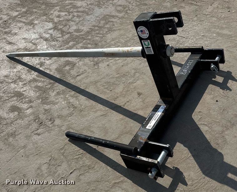 image for item DY0328 Tri-L 3PT-2200 bale spear