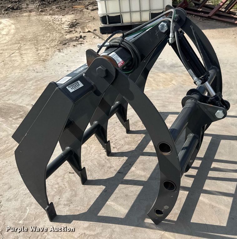 image for item DY0329 Ironcraft skid steer grapple rake