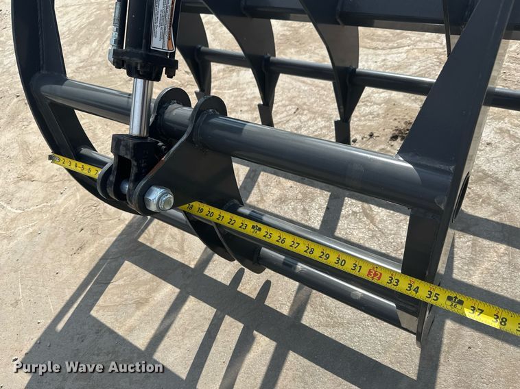 image for item DY0329 Ironcraft skid steer grapple rake
