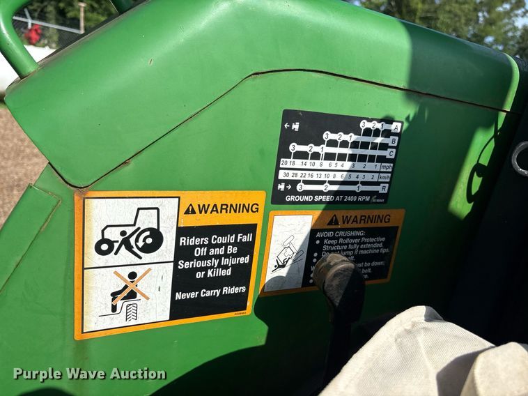 image for item DY0727 2005 John Deere 5103 tractor