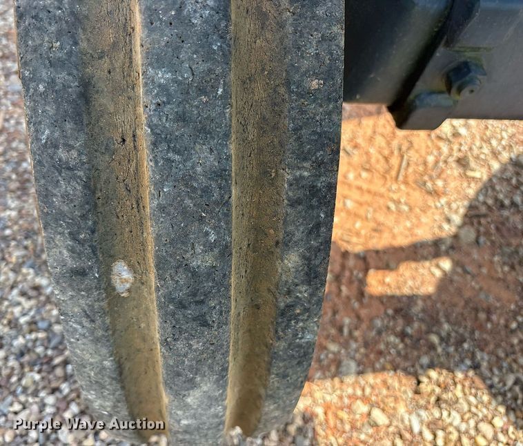 image for item DY0727 2005 John Deere 5103 tractor