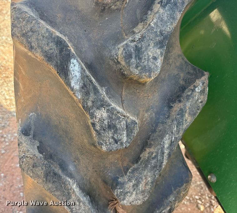 image for item DY0727 2005 John Deere 5103 tractor