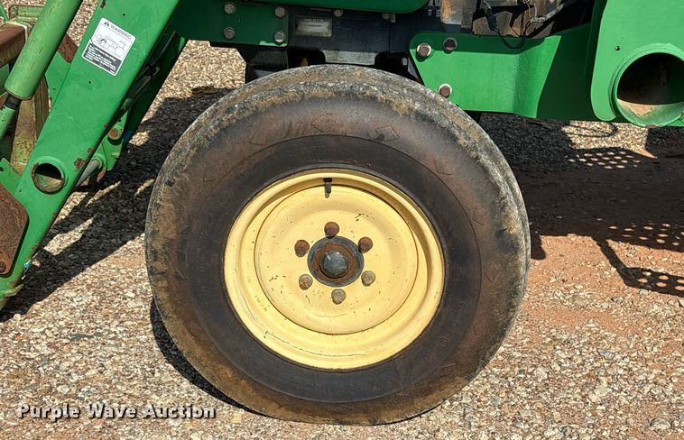 image for item DY0727 2005 John Deere 5103 tractor