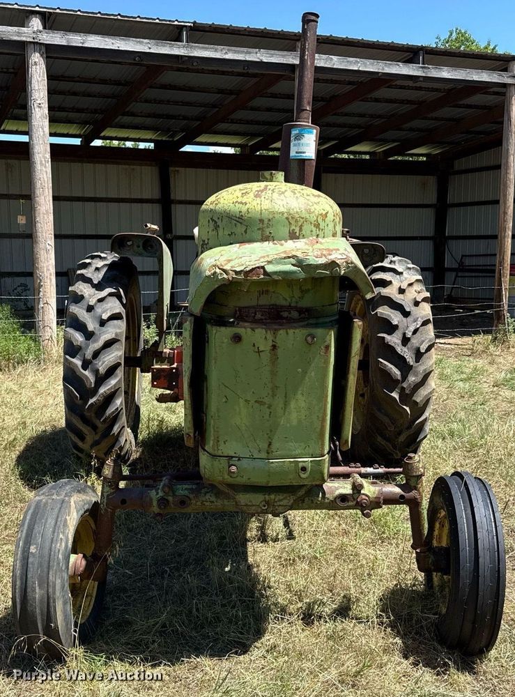 image for item DZ4216 John Deere 4010 tractor