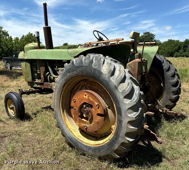 image for item DZ4216 John Deere 4010 tractor