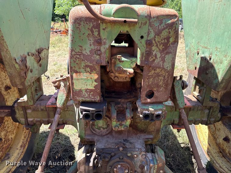 image for item DZ4216 John Deere 4010 tractor