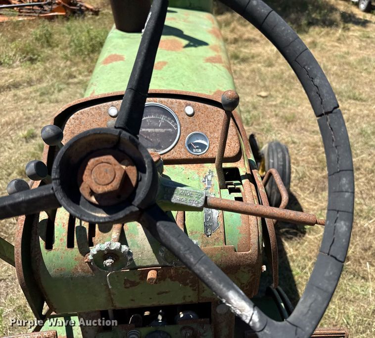 image for item DZ4216 John Deere 4010 tractor