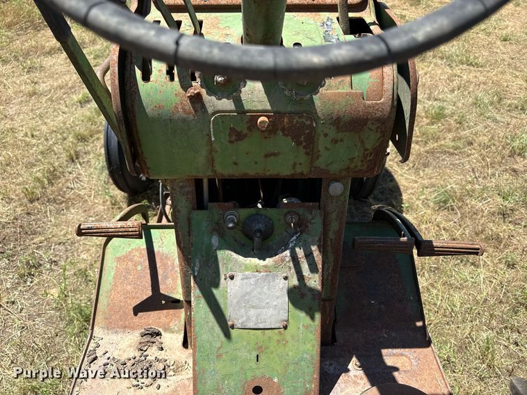 image for item DZ4216 John Deere 4010 tractor