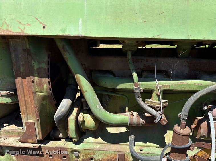 image for item DZ4216 John Deere 4010 tractor