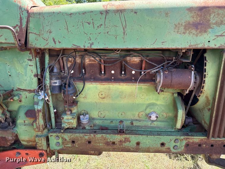 image for item DZ4216 John Deere 4010 tractor
