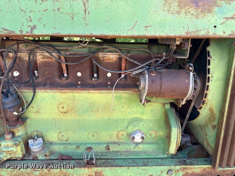 image for item DZ4216 John Deere 4010 tractor