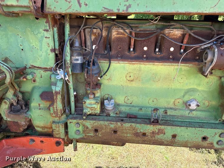 image for item DZ4216 John Deere 4010 tractor